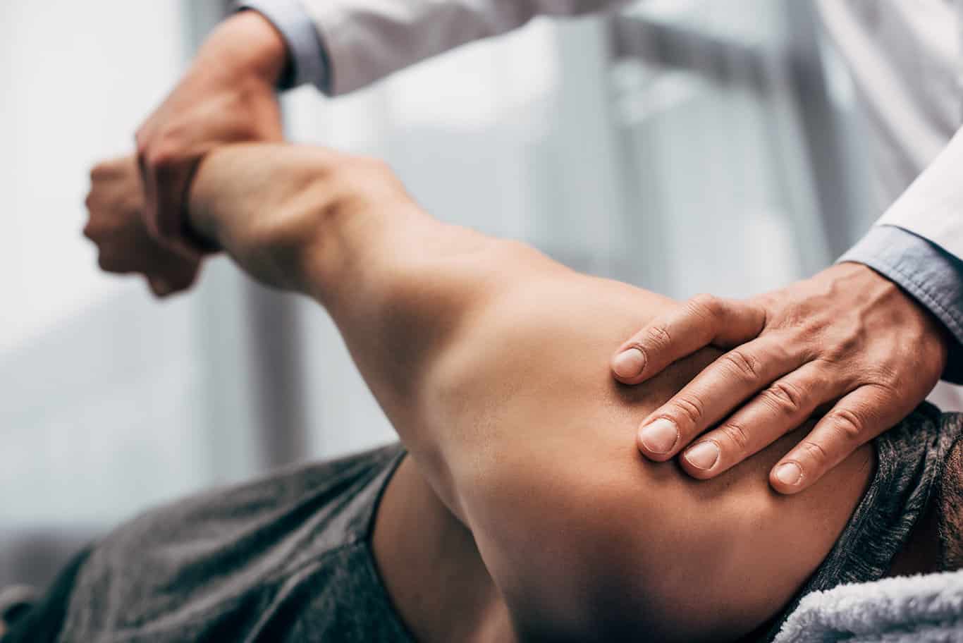 can a chiropractor help with arthritis in the shoulder?