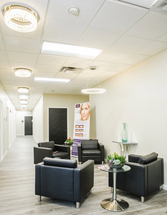 PHT - GIOSTAR Chicago Office - Black Chairs - 20230330